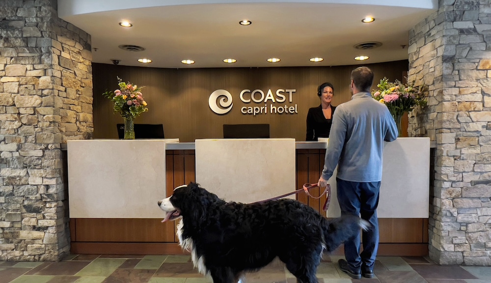 Coast Capri Hotel 11/61