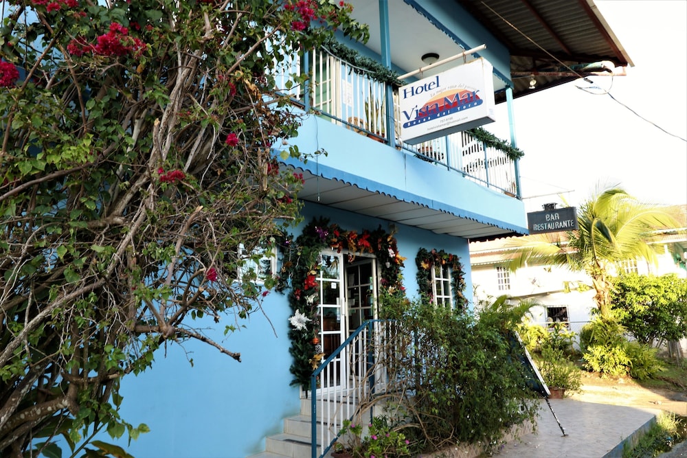 Hotel Vista Mar 4/50