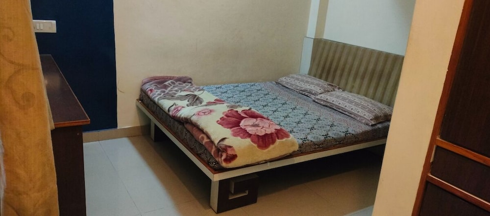 STANDARD, DOUBLE BED