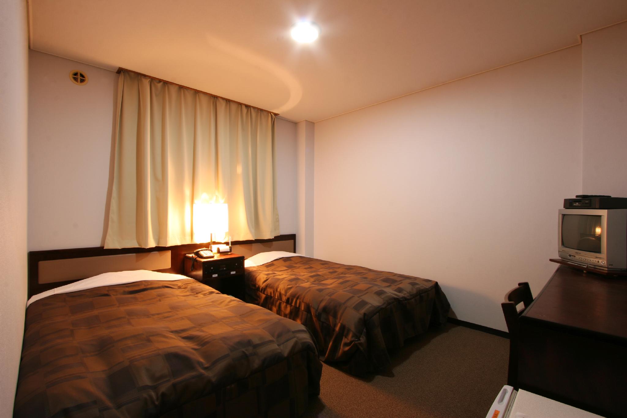 Room, Smoking Type Not Guaranteed