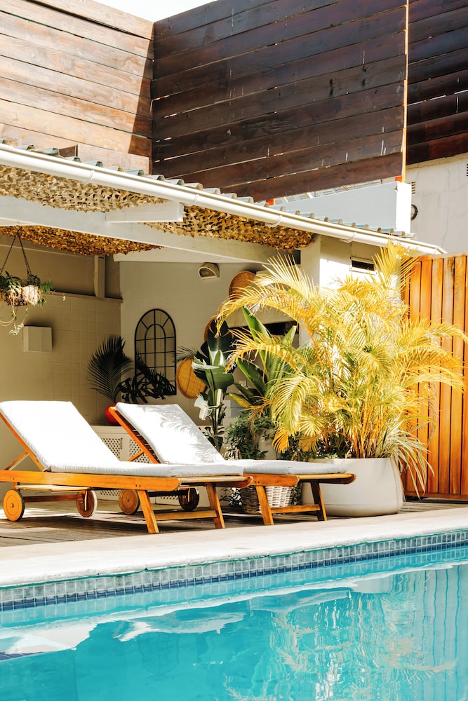 Joli Guesthouse 3/50
