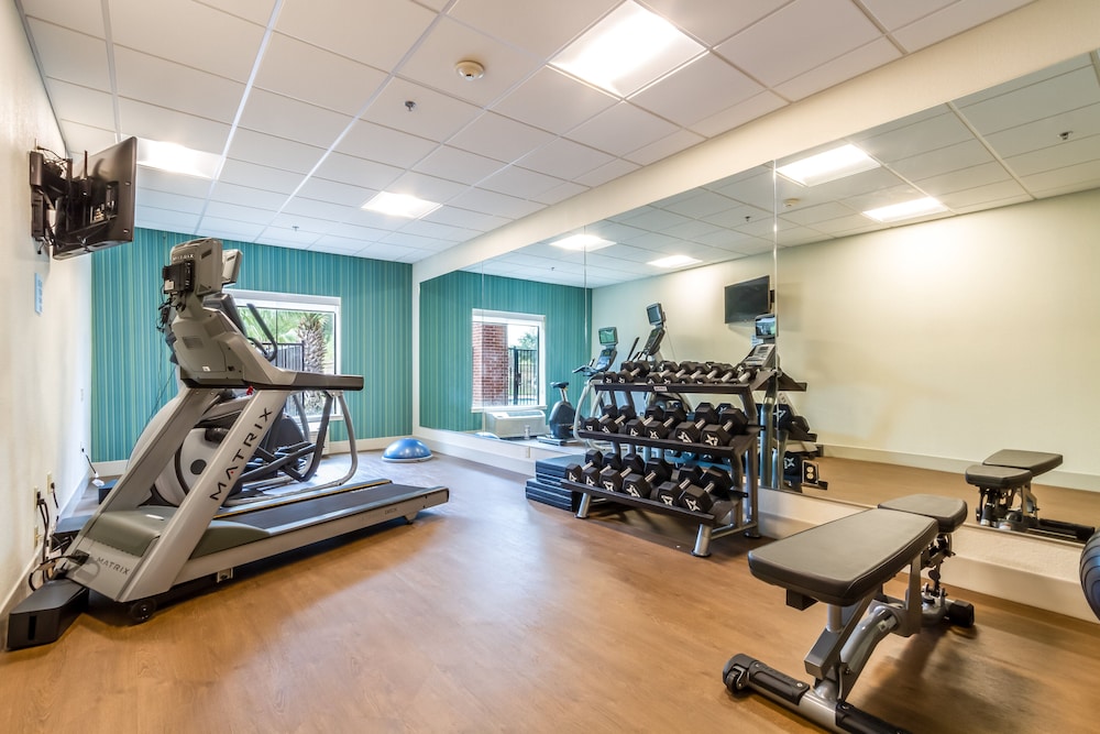 Holiday Inn Express Suites Hearne 24/49