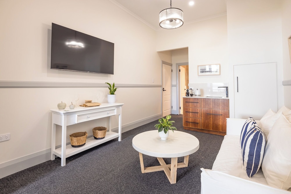 Bermagui Beach Hotel 26/50