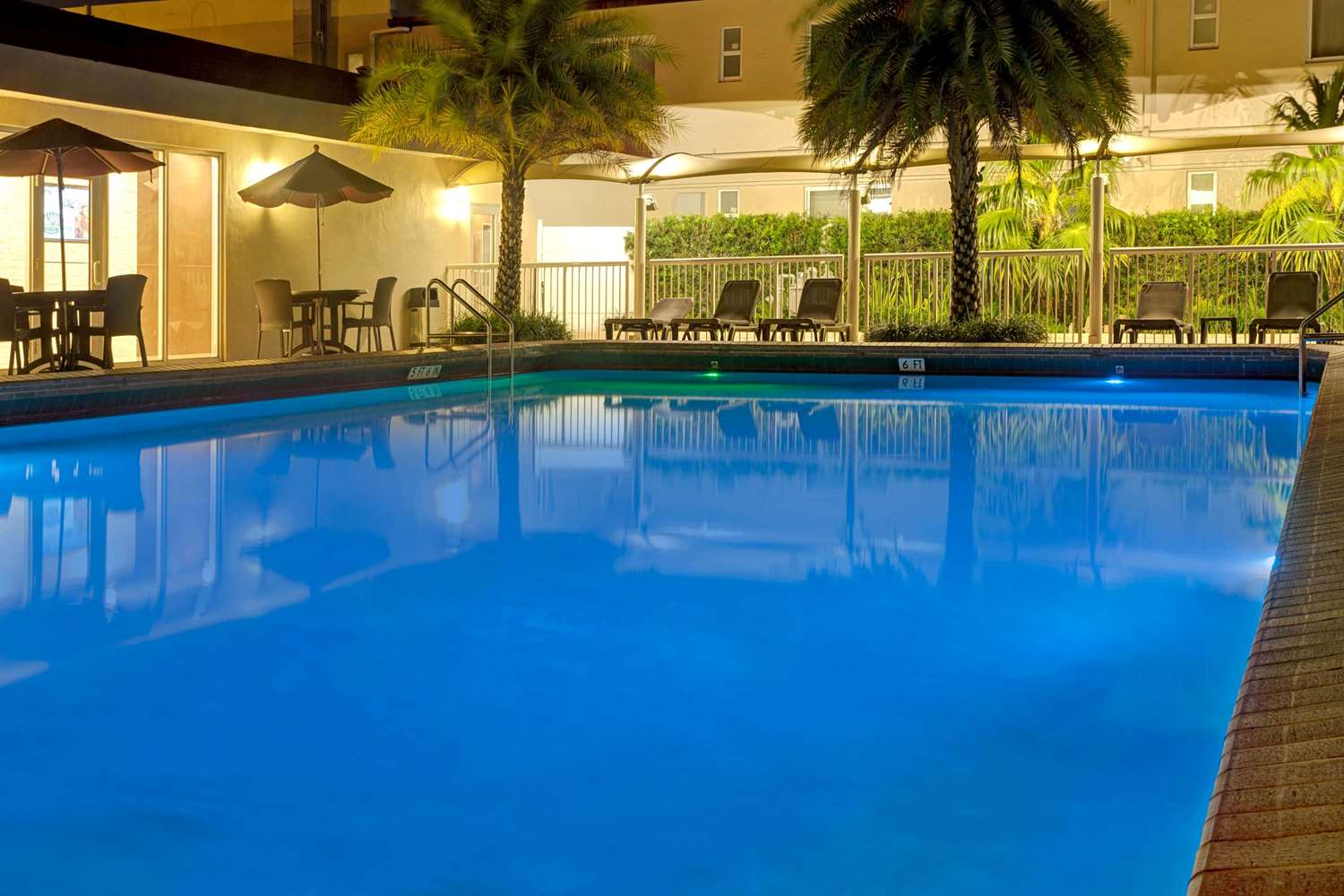 Ramada By Wyndham Miami Springs/Miami International Airport 24/48