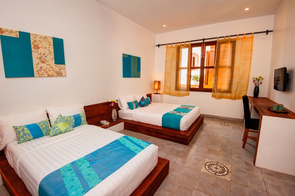 House Boutique Eco Hotel 25/69