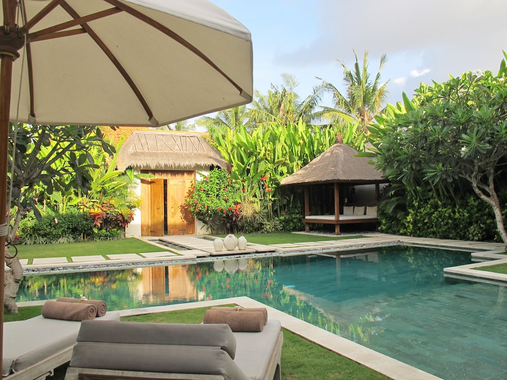 Nyaman Villas 12/34