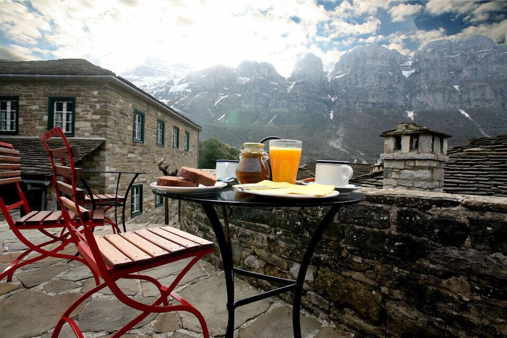 Papaevangelou Hotel 5/66