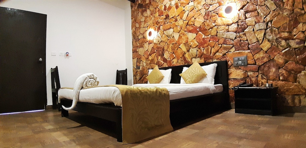 Gir Lion's Paw Resort 12/35