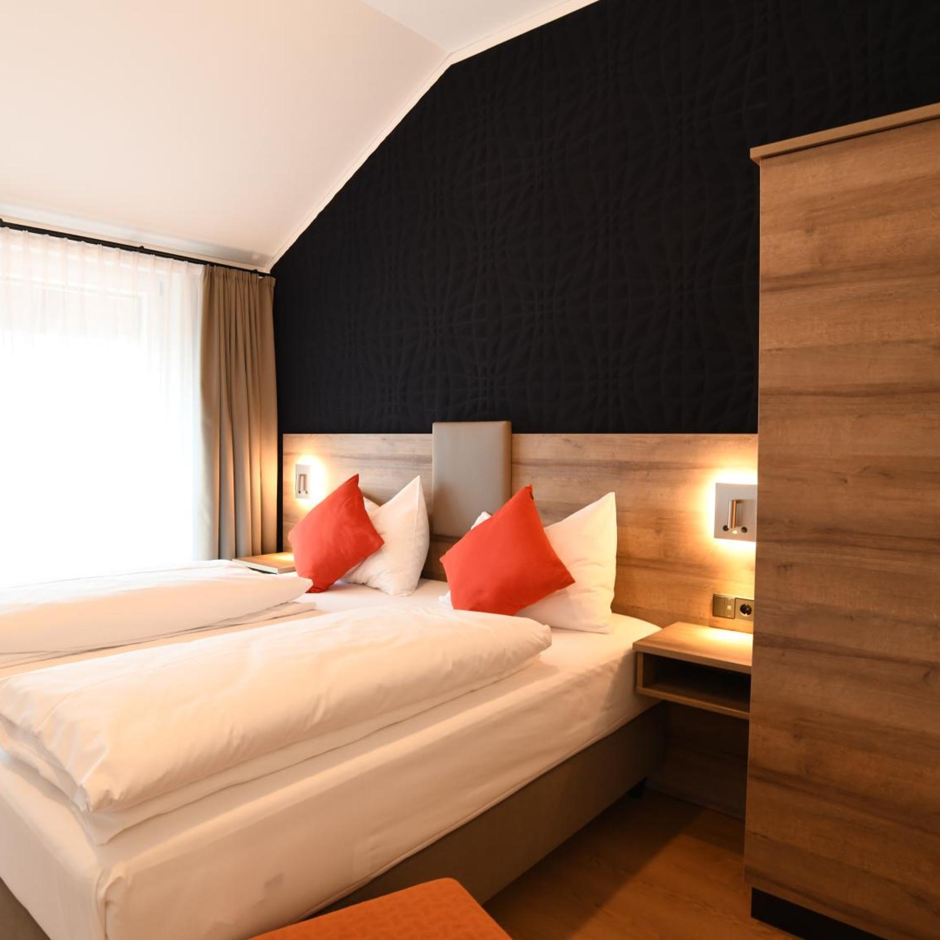 Deluxe, Suite