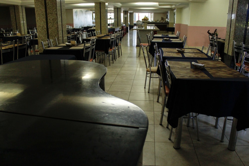 restaurant-cafeteria