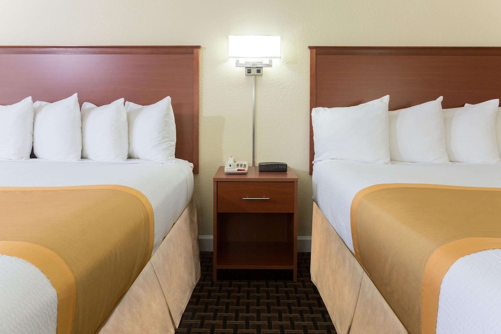 Days Inn by Wyndham Port Charlotte/Punta Gorda 23/50