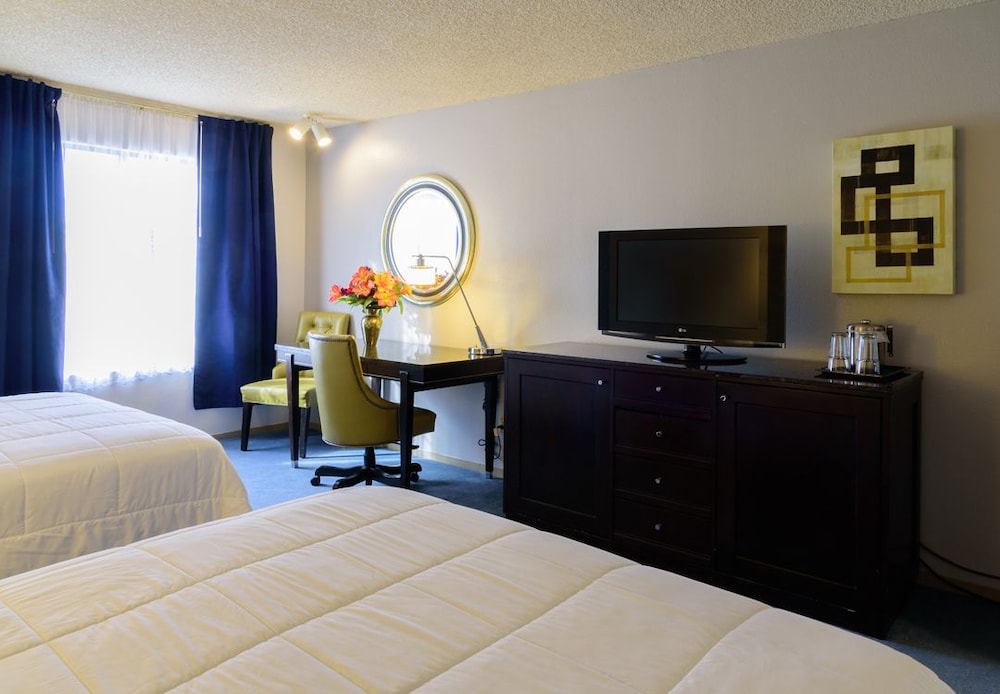 Rodeway Inn And Suites Heritage 27/69
