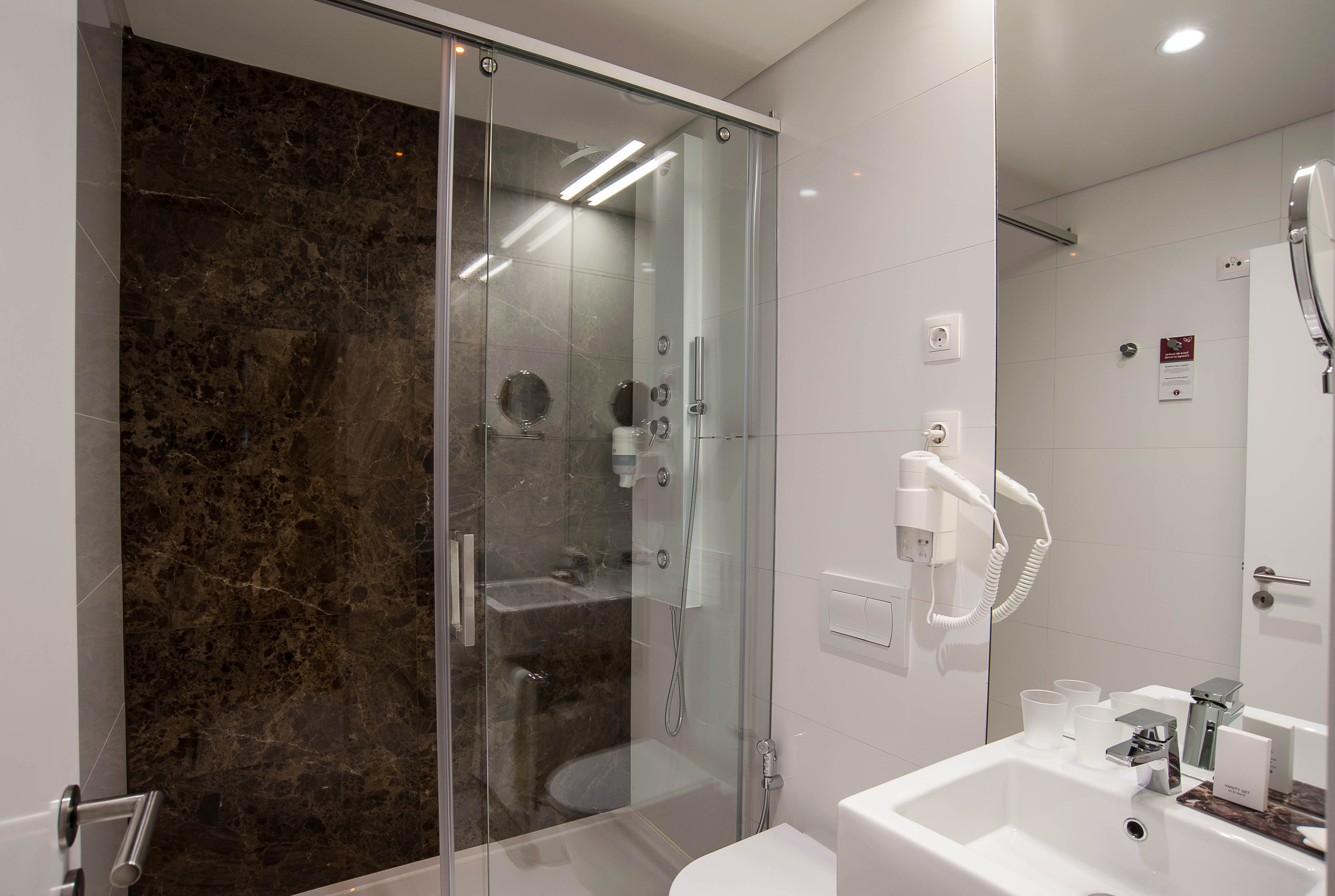Room, Single, Double or Twin Bed, City View