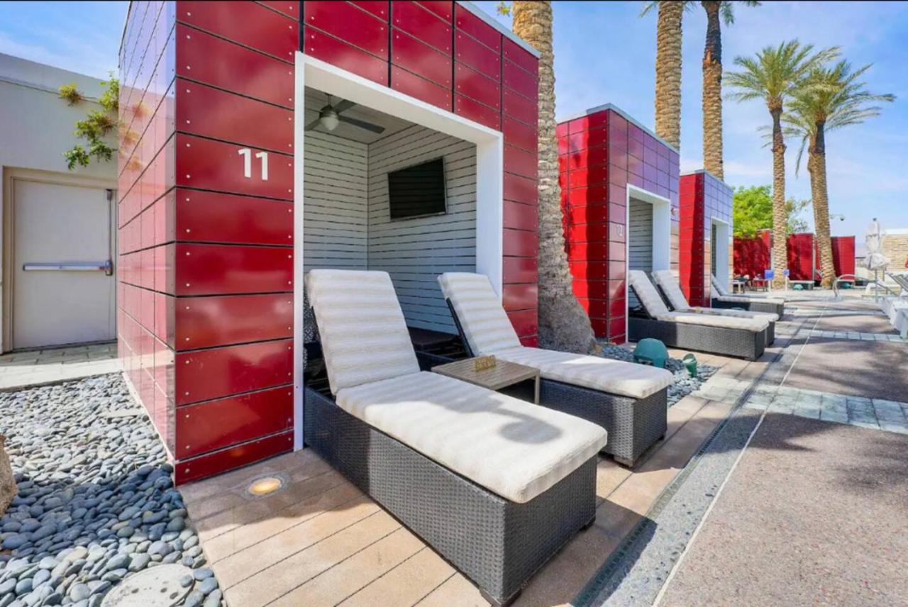The Adele Palazzo Suite at Palms Place 18/23