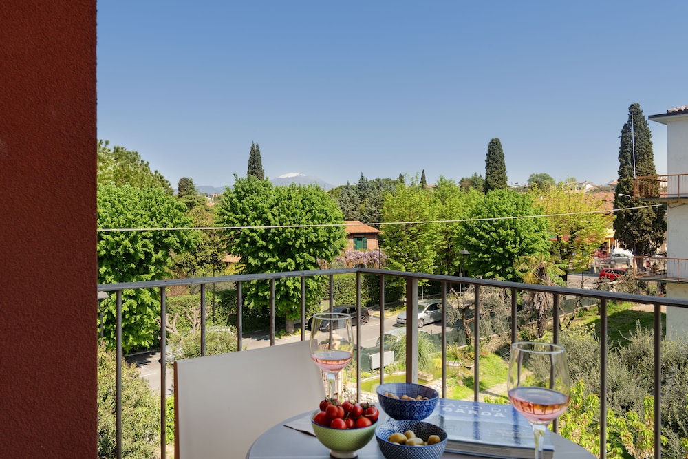 Vialeromadodici Rooms & Apartments 53/58