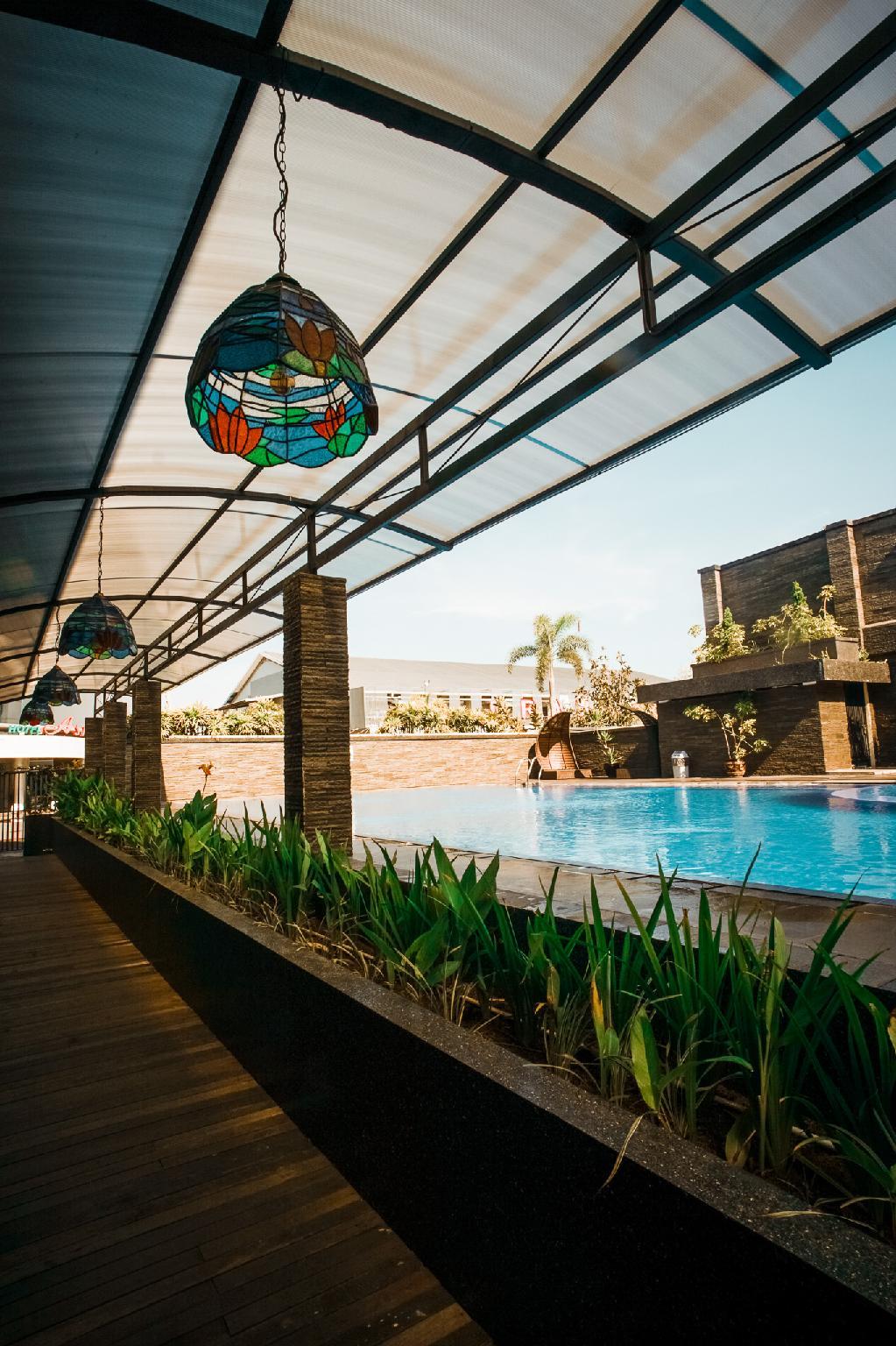 Hotel Asri Tasikmalaya 16/17