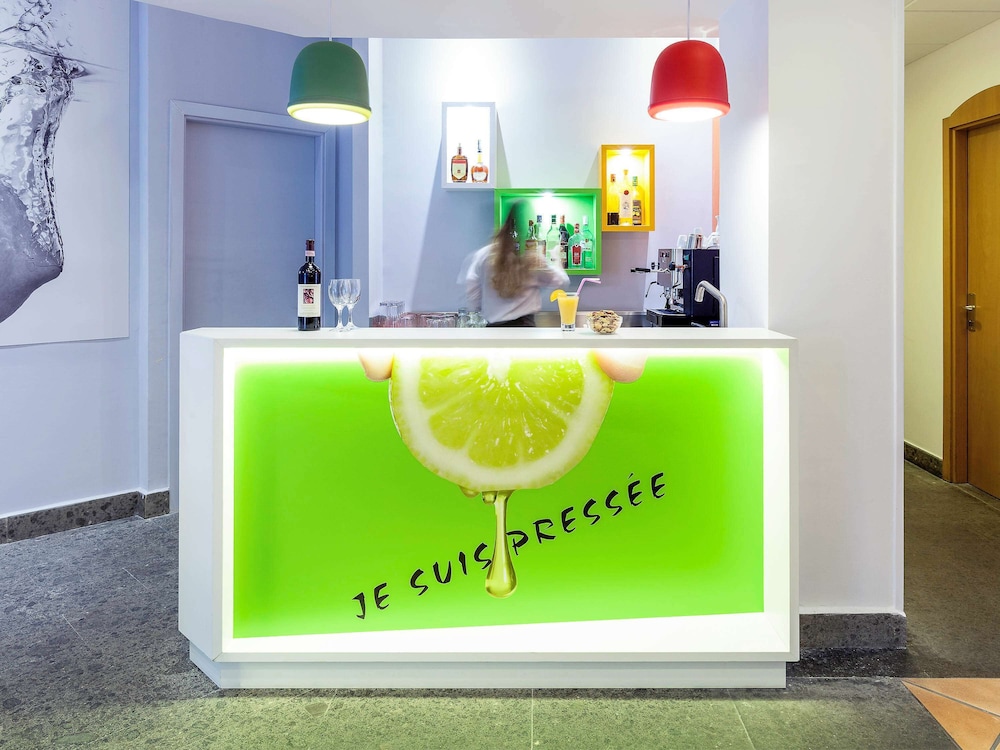 IBIS STYLES NAPOLI GARIBALDI photo2