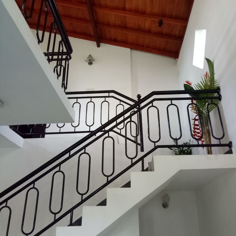 White House Villa photo2