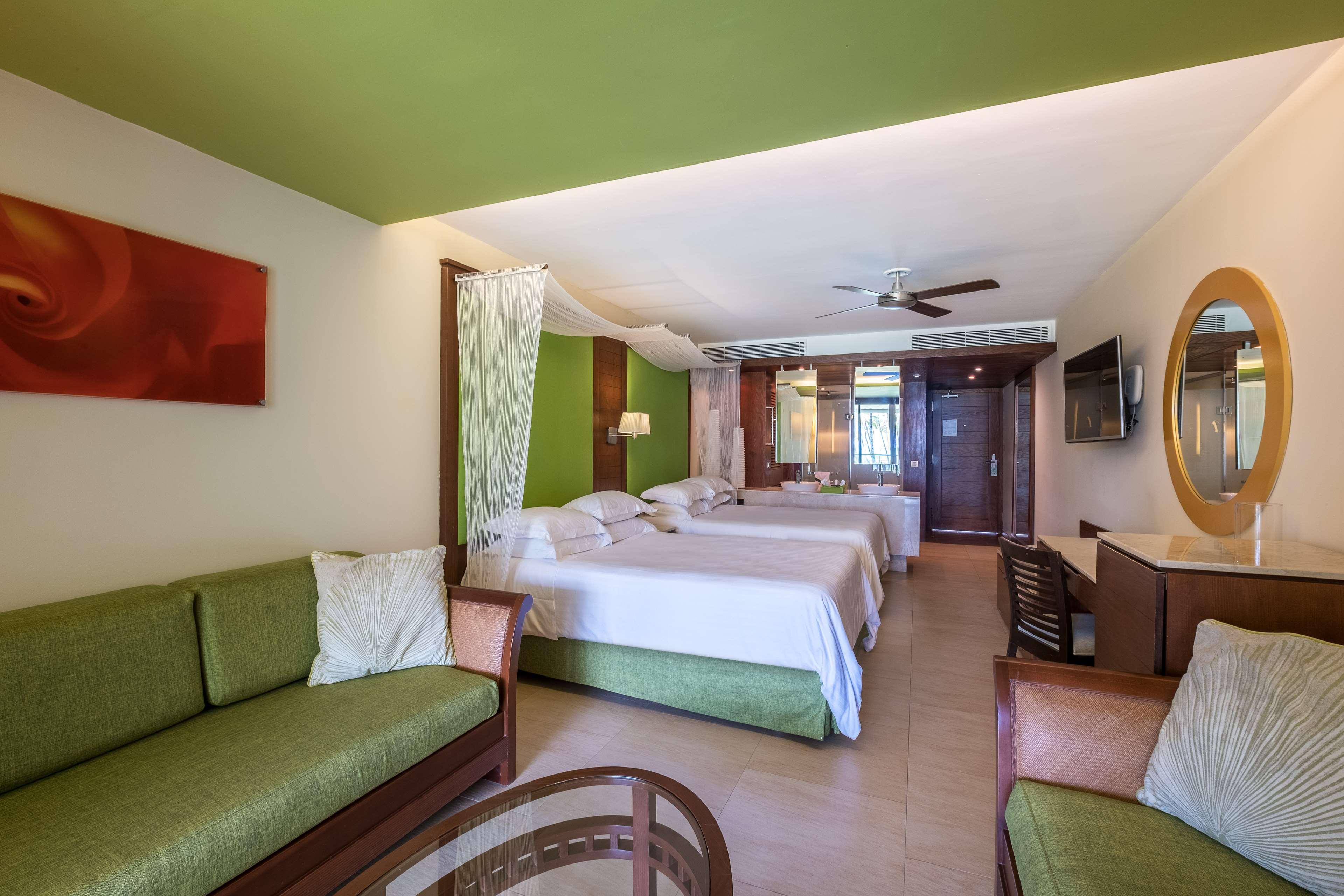 Junior Suite, Family, Premium Level