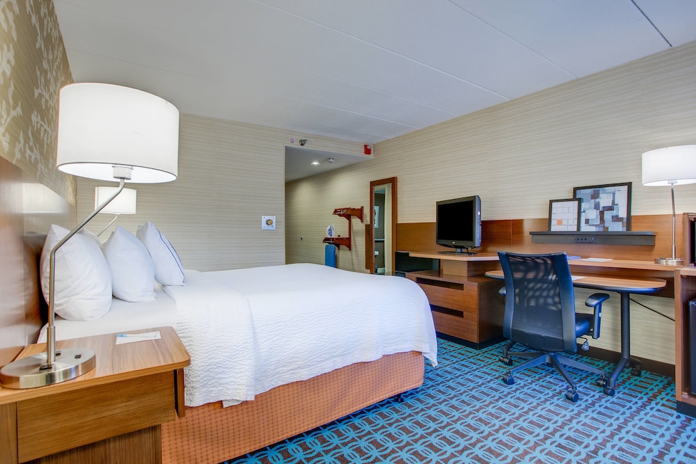 FAIRFIELD INN BY MARRIOTT BURLINGTON WILLISTON 12/40