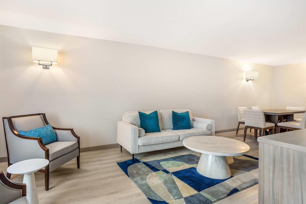 The Ashi, an Ascend Collection Hotel 30/50