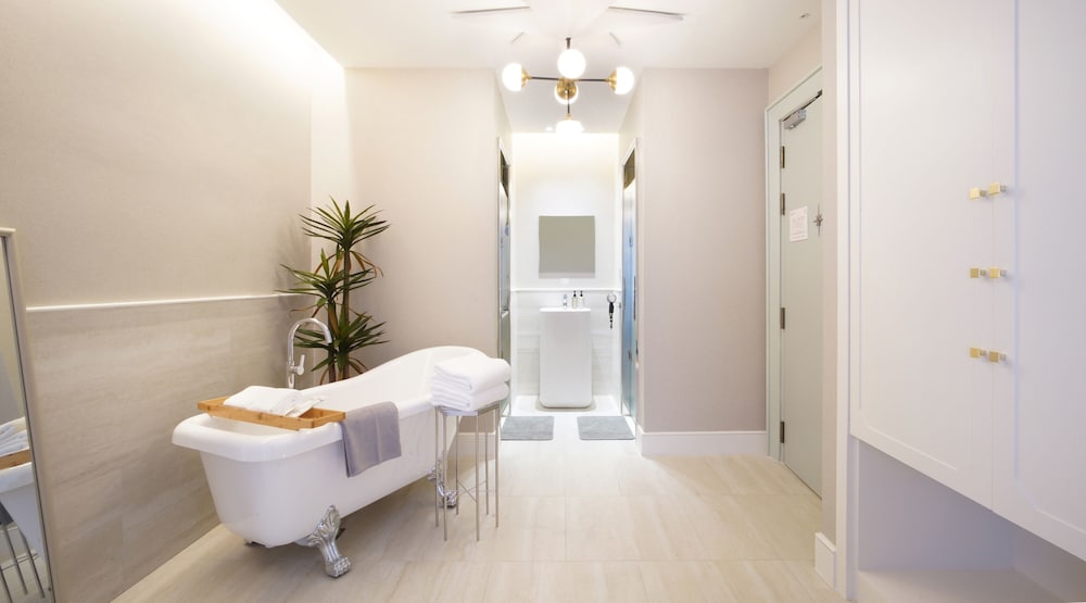 Aiden by Best Western Surawong Bangkok 47/48
