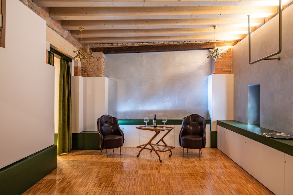 LOCANDA LEON BIANCO 34/50