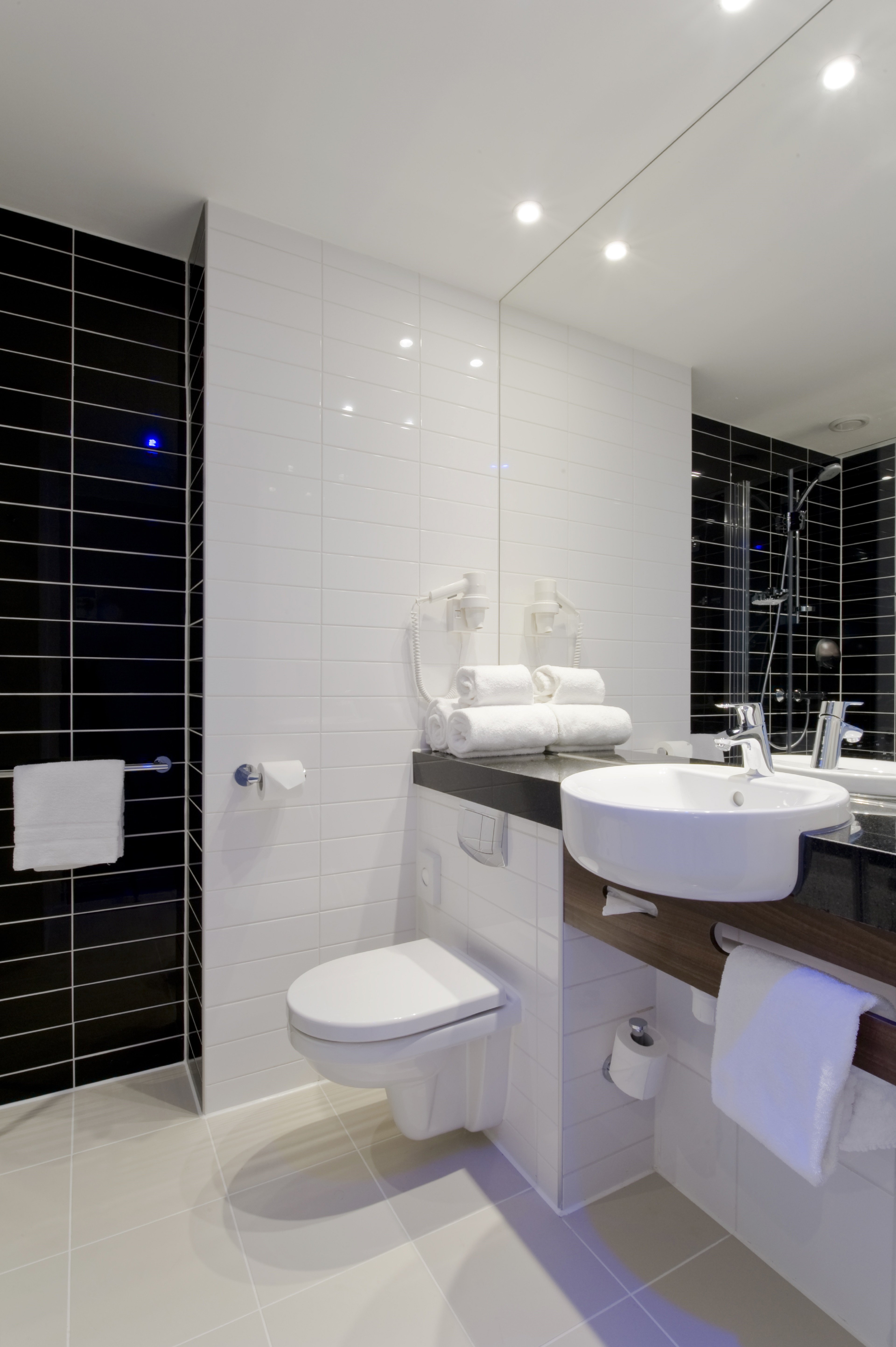 HOLIDAY INN EXPRESS UTRECHT - PAPENDORP 60/61