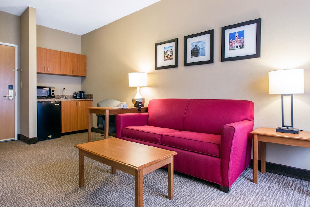 Spark by Hilton Wilmington 19/28