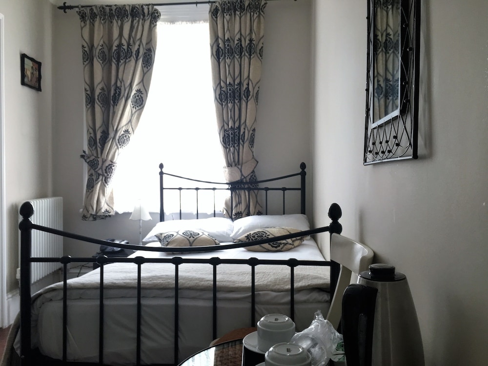 Balham Lodge Guest House 8/29
