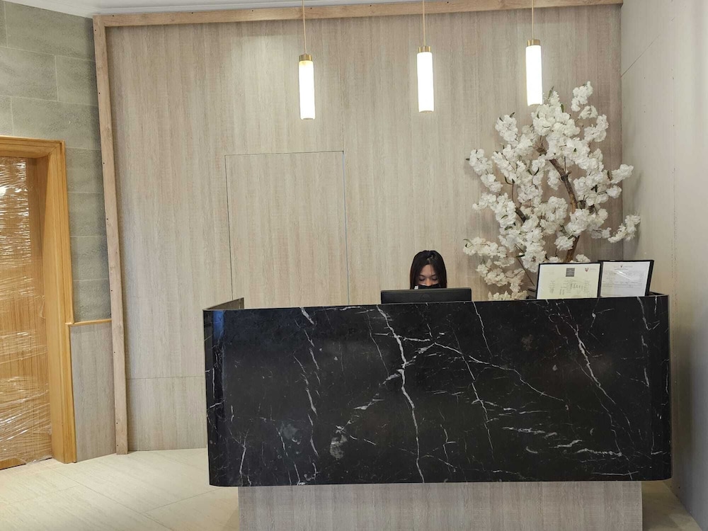 AL FARIS SUITE 2 1/50