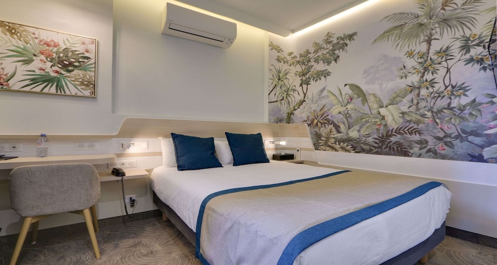 Hotel Apolonia Paris Montmartre, Sure Hotel Collection by BW 6/27