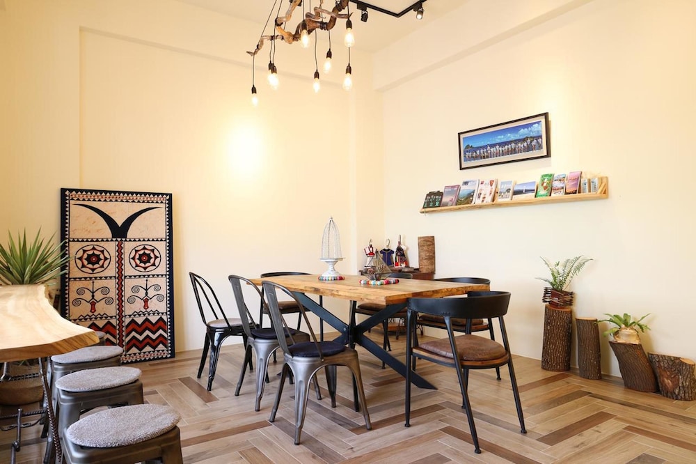 Cozy Green Guest House 48/49