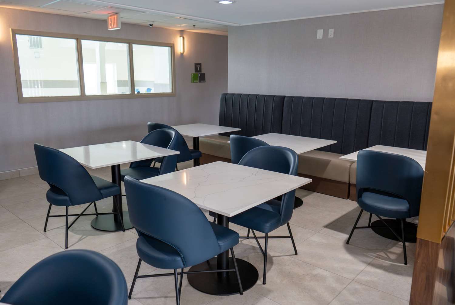 La Quinta Inn & Suites by Wyndham Dallas Mesquite 53/67