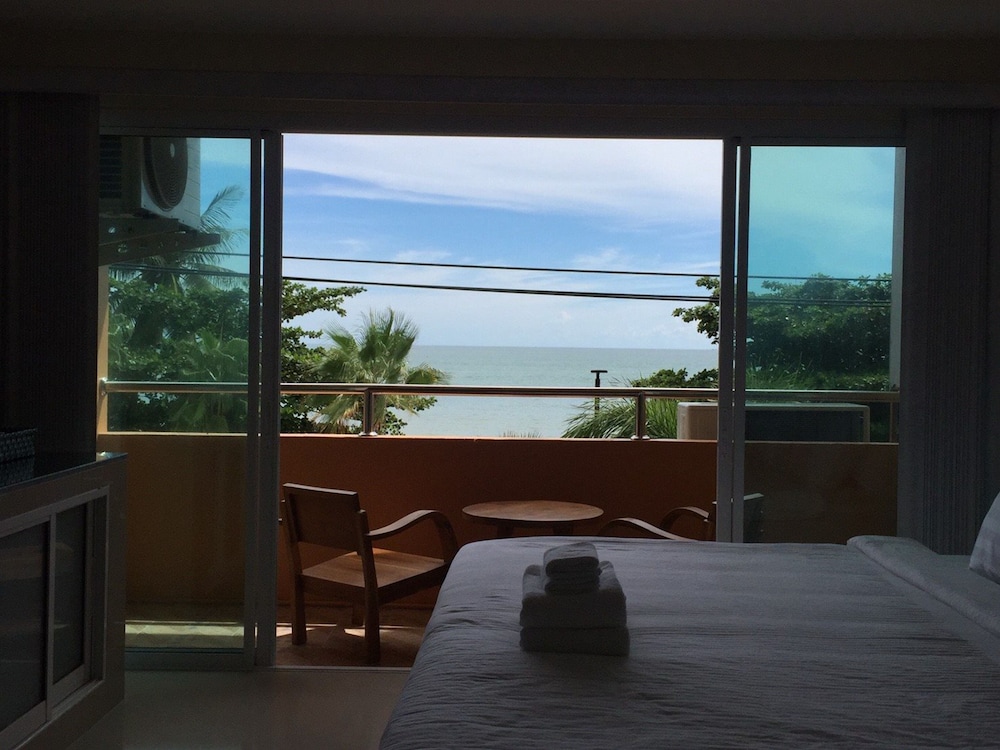 Marina Jomtien Beach 4/65
