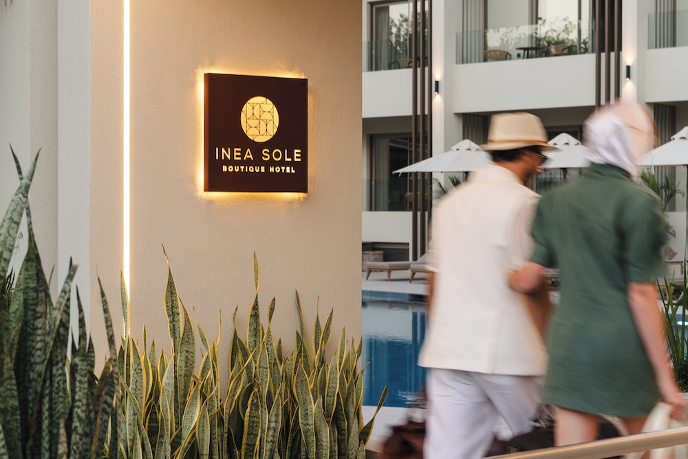 Inea Hotel and Suites 22/78