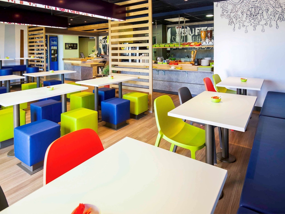 Ibis Budget Saint Martin De Crau Porte De Camargue 48/57