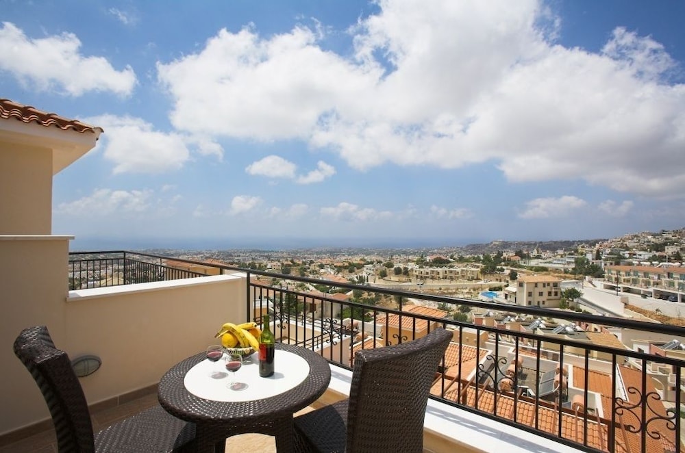 CLUB CORAL VIEW RESORT 46/53