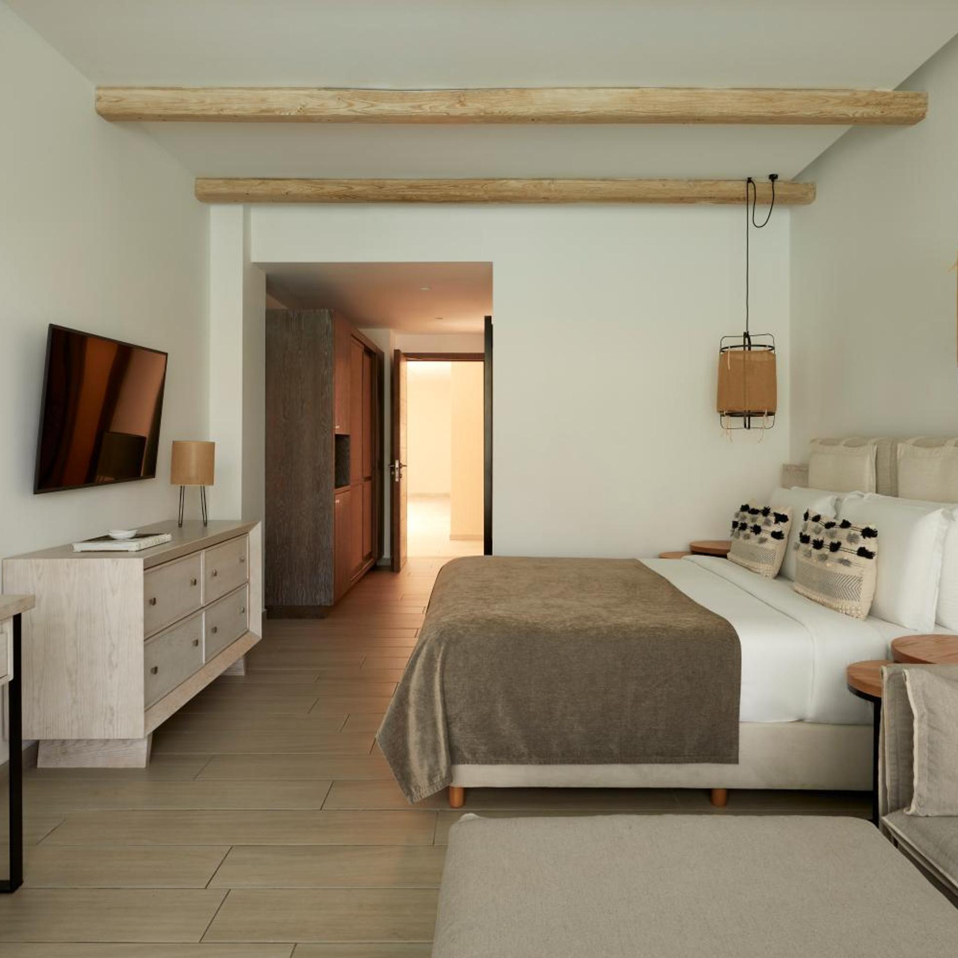 Room, King Bed, Inland View, Residence Area