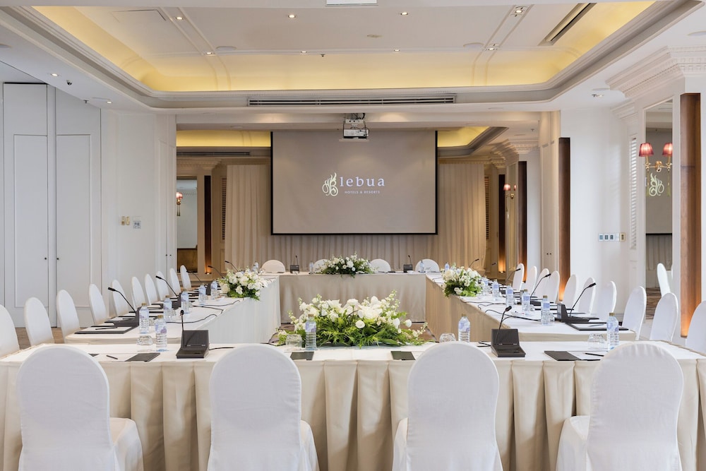 Tower Club at Lebua 40/49