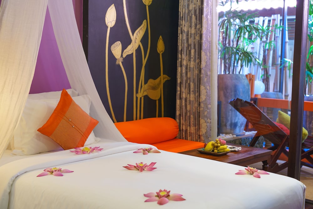 Golden Temple Hotel 40/72