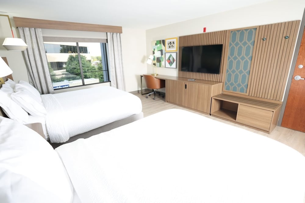 Standard, 2 Queen Beds, Accessible