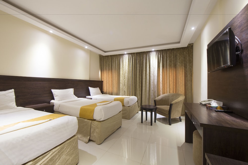 Snood Alazama Hotel 6/20