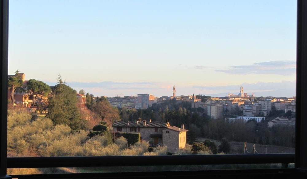 Anna Siena Nord 54/59