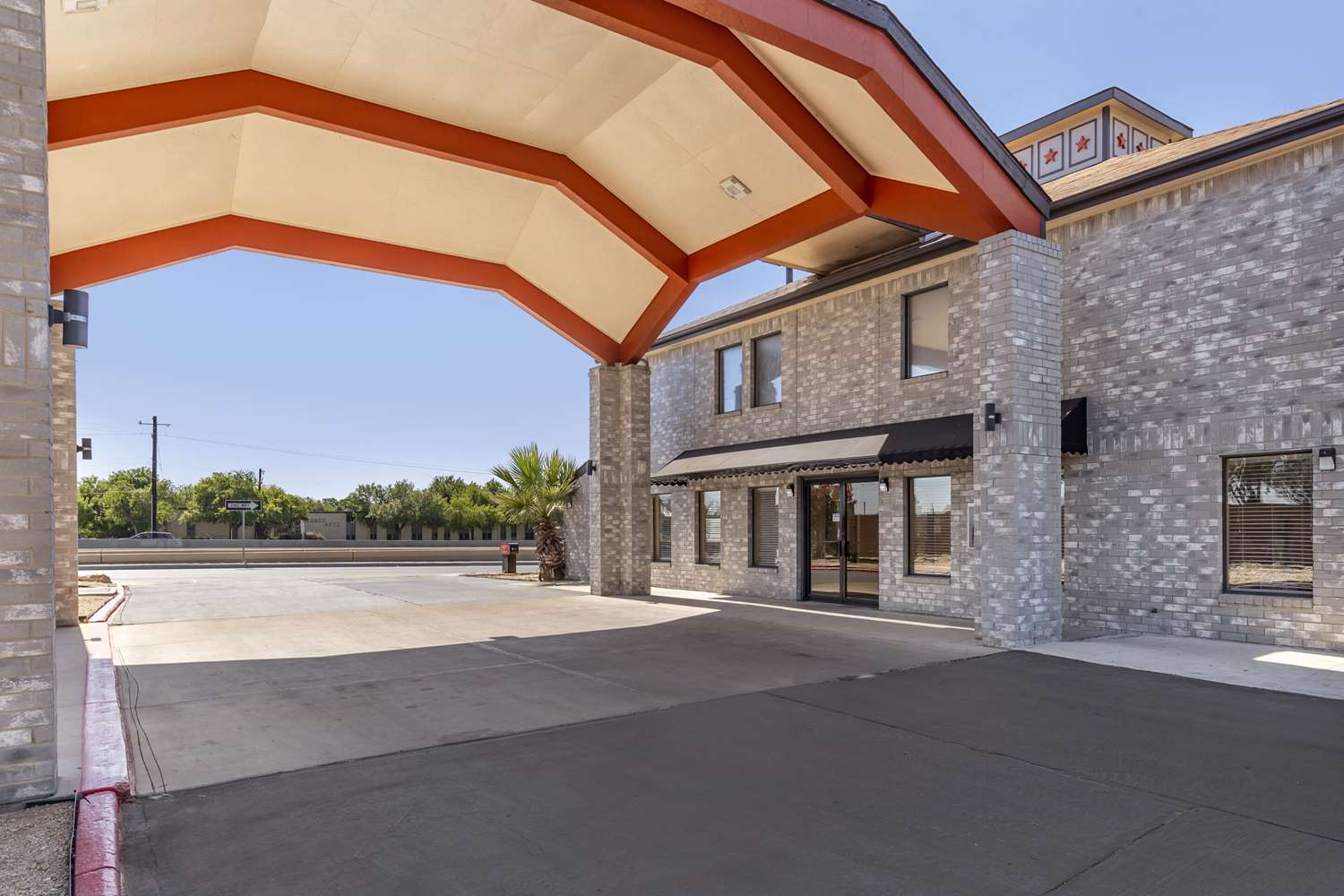 Econo Lodge Near Lackland Air Force Base-SeaWorld 35/39