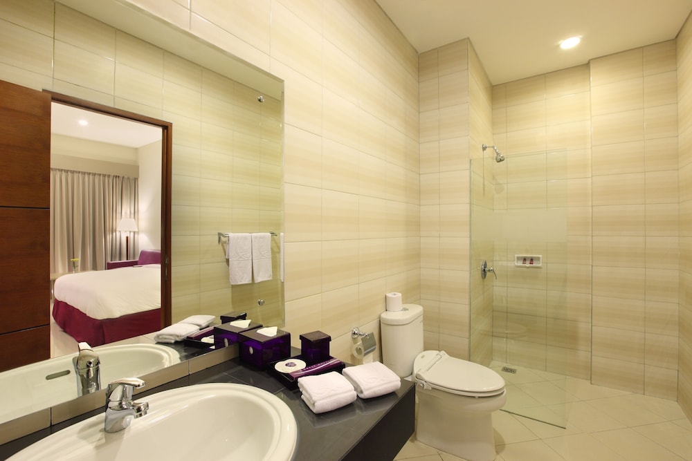 Family, Double and Bunk Bed, No Window, Kuta Central Park Hotel 7/10