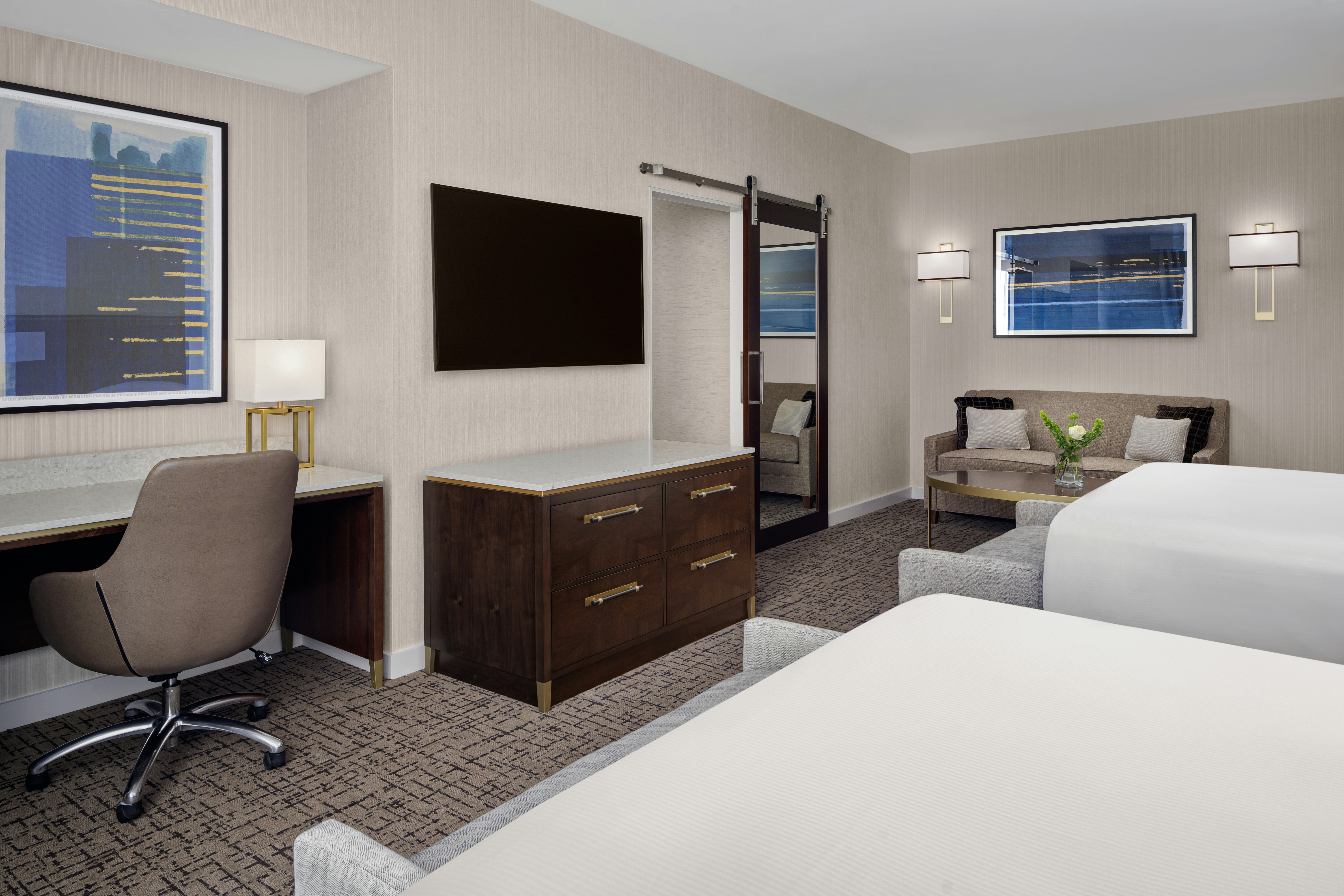 Hilton Indianapolis Hotel & Suites 8/45