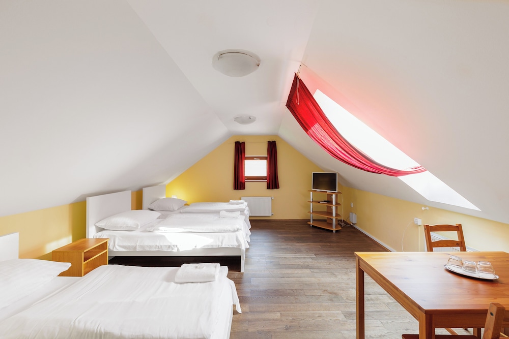 Stary Pivovar Hotel 15/65