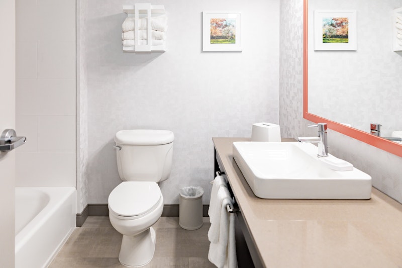 Hampton Inn and Suites Newark Airport Elizabeth 20/21