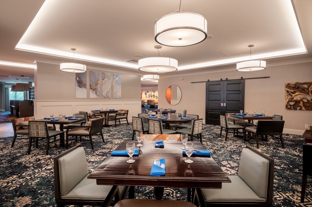 Crowne Plaza Albany The Desmond Hotel (ex The Desmond Hotel Albany) 56/74
